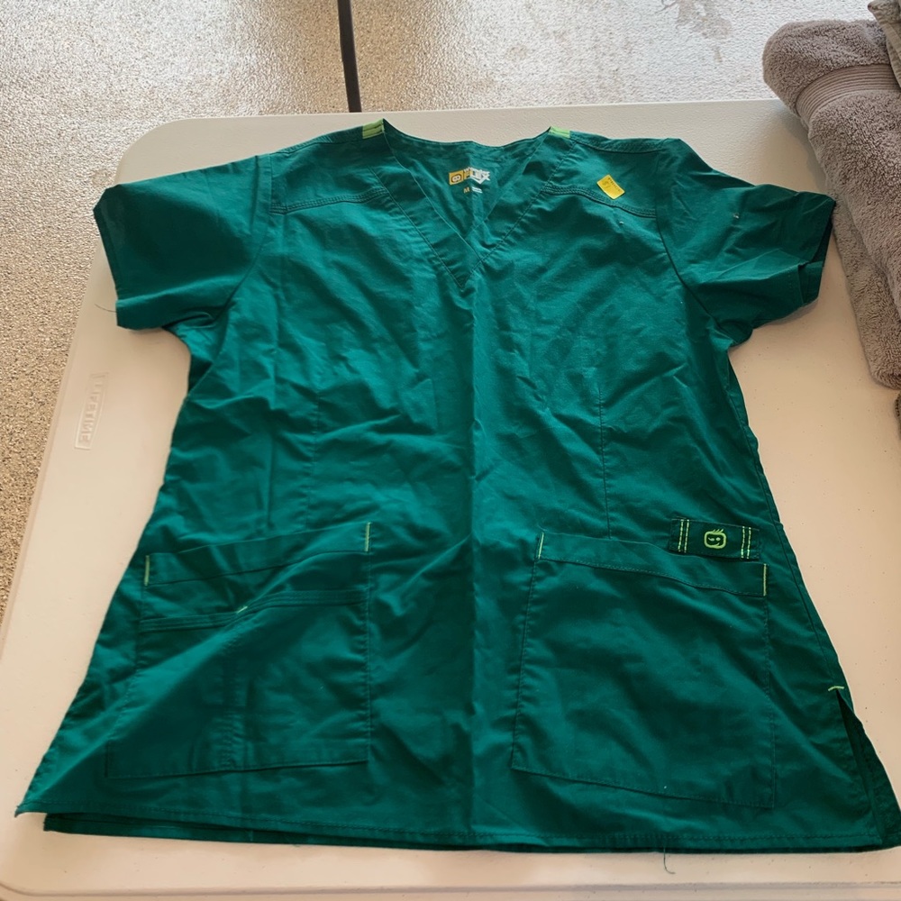 Wonder flex scrub tops